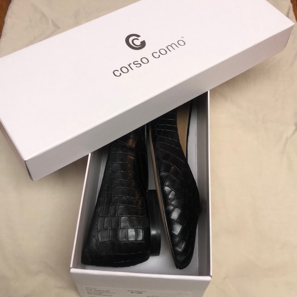 New in box corso como black flats size 9.5